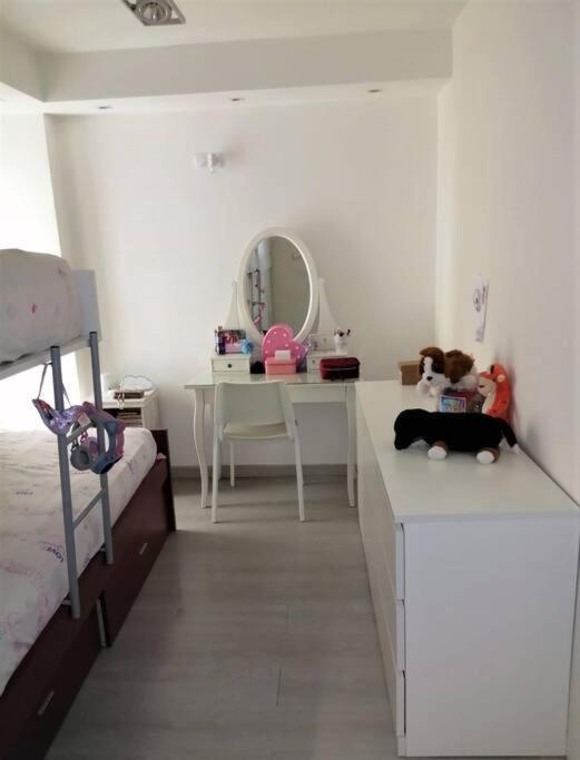 Apartamento Centro Rambla Alicante A Εξωτερικό φωτογραφία